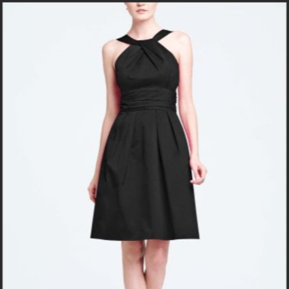 David's Bridal Bridesmaid Dress Short Cotton with Y-Neck and Skirt Pleat…‎
